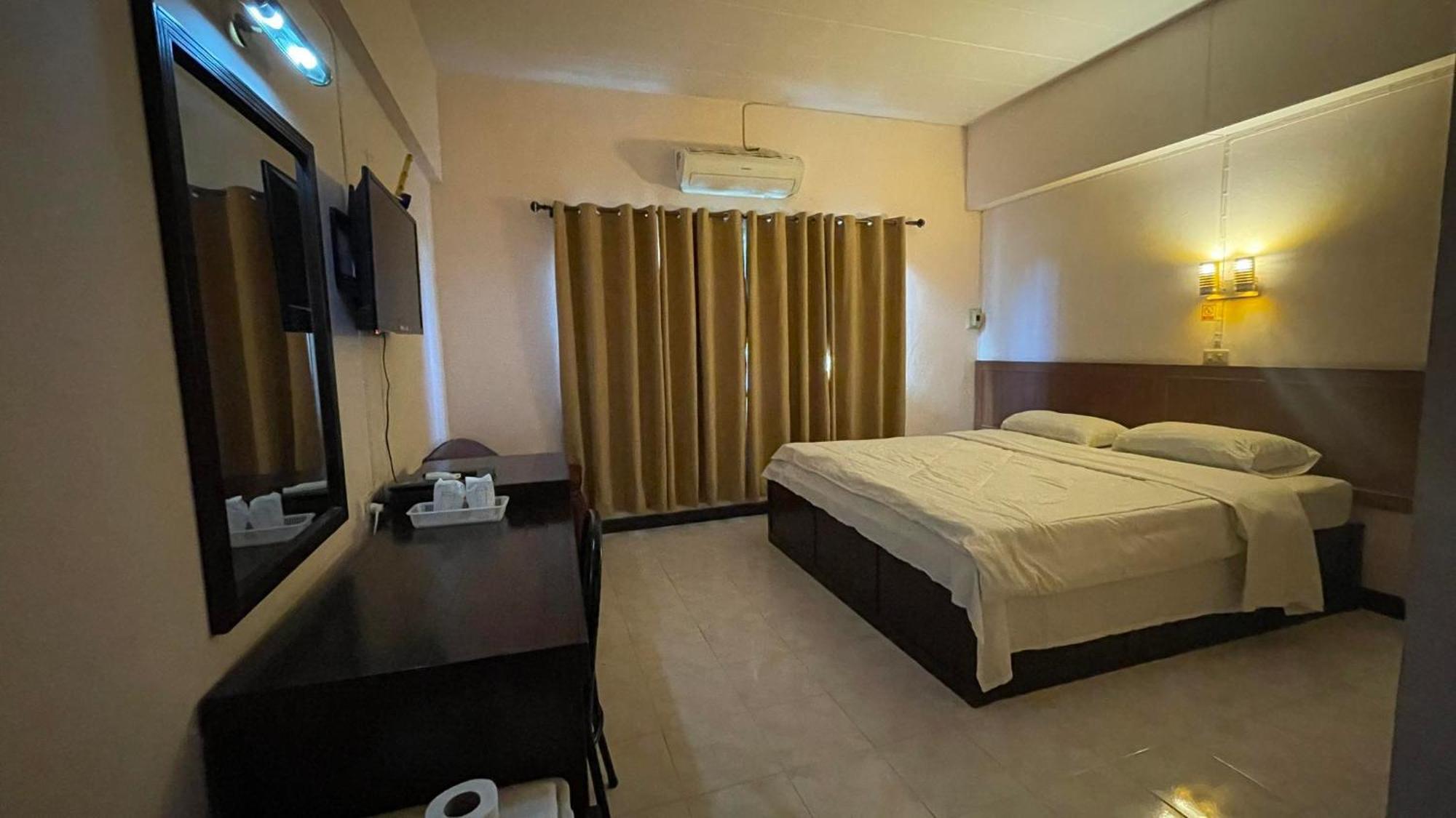 Thaen Thong Hotel Lamphun Exterior photo